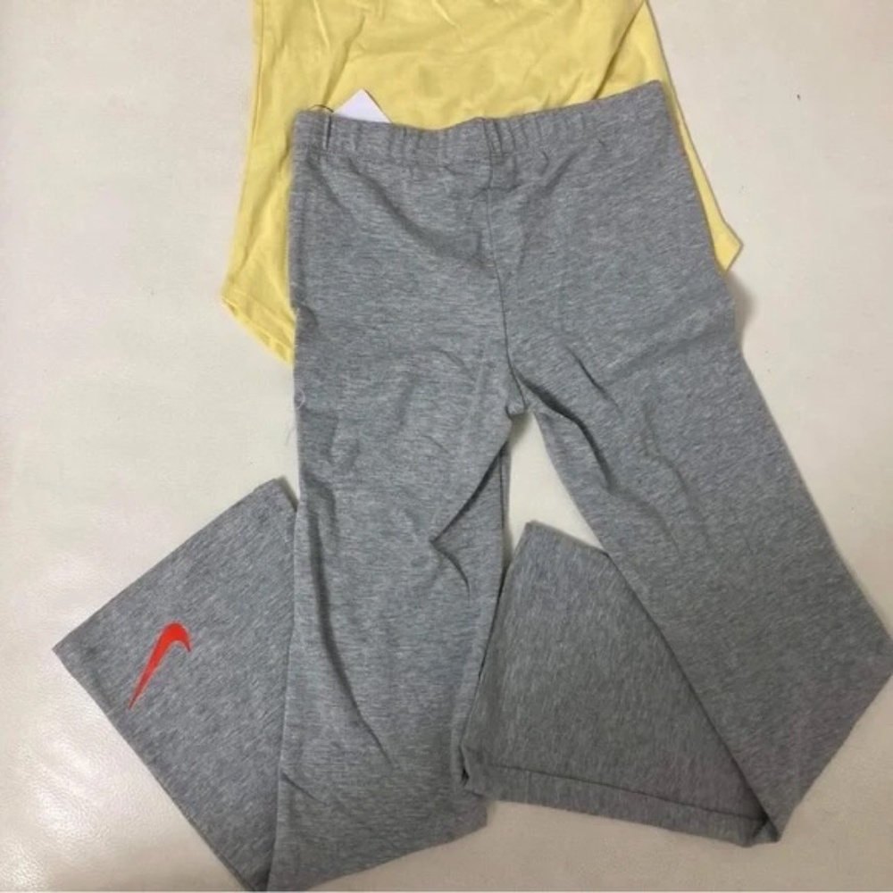 Nike Yellow Cute Leggings Top set - Picture 4 of 5